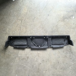 Couverture de poutre longitudinale arrière noire pour Toyota NX200 2017, pièce articulée de coffre arrière 50768-78010 - Product Image 3