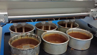 Déposeur de gâteaux automatique pour cupcakes, biscuits, gâteaux mille-feuilles avec eau pour utilisation en boulangerie Machine en acier inoxydable 304 à grande vitesse