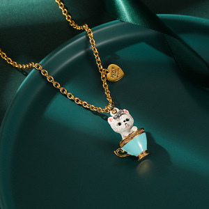 Collana con Ciondolo a Forma di Cane in Smalto 3D, Gioiello Dipinto a Mano con Fiocco, <span class=keywords><strong>Alfabeto</strong></span> e Cuore per Donne - Product Image 3