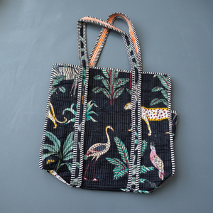 Bolsa de Mano de Algodón Negra con Cierre Abierto, Estampado Tropical de Animales de la Selva, Pájaros y Tigres, Color Sólido, Elegante, Lista para la Playa - Product Image 1