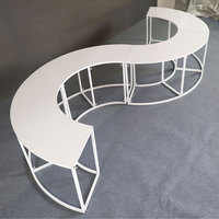 Table de dessert modulaire incurvée en métal DKB pour la location d'accessoires d'événements de mariage