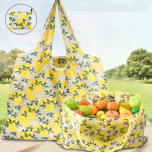 Fábrica de alta calidad, precio bajo, venta al por mayor, poliéster reutilizable respetuoso con el medio ambiente, diseños de colores personalizados, compras plegables - Product Image 6