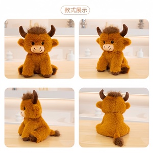Peluche di Mucca Highland in Cotone con Cappello e Fascia, Morbido Animale Imbottito Antistress, Regalo di Laurea, Decorazione per Cameretta - Product Image 5
