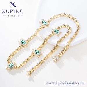 X001158709 XUPING Set Gioielli Placcato Oro 14K con <span class=keywords><strong>Tartaruga</strong></span> Smaltata e Zirconi Sintetici, Collana e Bracciale a Catena Cubana con <span class=keywords><strong>Tartaruga</strong></span> Portafortuna - Product Image 3