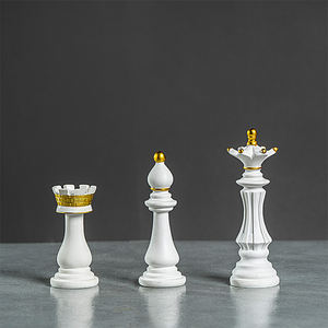 Set Catur Premium Kustom Hadiah Dekorasi Patung dan Figur Ornamen Produk Kerajinan Tangan - Product Image 6