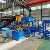 Ligne de production de blocs creux en ciment pour la fabrication de briques creuses en béton à vendre