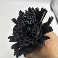 Bande d'étanchéité composite multicouche en caoutchouc EPDM anti-vieillissement insonorisante pour fenêtre et porte à battant