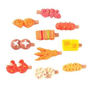 Venta al por mayor de pinchos pequeños micropaisaje de resina de escritorio pequeño ornamento simulación de perro caliente alas a la parrilla brochetas de maíz ornamento - Product Image 5