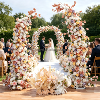 Arche florale haut de gamme de style européen en roses artificielles pour décoration de mariage vintage, arrangement floral en forme de corne pour toile de fond