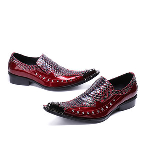 Tendencia de moda Cabeza de hierro Vino rojo Negro brillante Primavera y otoño Moda Zapatos de hombre Peluquería Club nocturno británico Show - Product Image 2