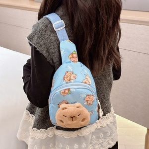 Bolso de Pecho de Dibujos Animados Capybara para Niños, Bolso de Hombro Informal con Muñeco de Felpa 3D, Correa de Hombro Ajustable, Bandolera de Gran Capacidad - Product Image 6