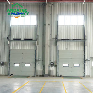 Porte de garage sectionnelle en acier galvanisé isolé et robuste certifiée CE avec une bonne étanchéité, une réduction du bruit et une utilisation durable - Product Image 4