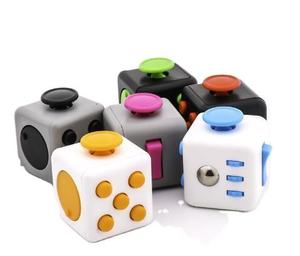 Cubo de descompresión anti-irritabilidad y ansiedad, juguete con botón para desahogar, artefacto para niños y adultos - Product Image 4