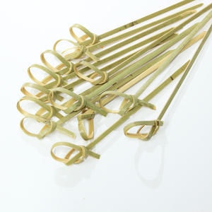 Brochettes de coeur en bambou de 12 cm Matériau décoratif naturel avec tête en forme de cordon noué Outils de cuisson pour barbecue - Product Image 3