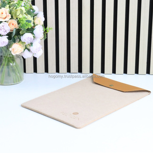 Vente en gros de pochettes pour ordinateur portable en feutre format A4, pochette pour documents, personnalisable, sac pour ordinateur portable à double bouton pour tablette et ordinateur portable - Product Image 5
