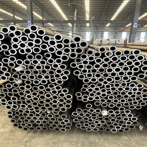 Tuyau en acier sans soudure noir peint, <span class=keywords><strong>tube</strong></span> rond en acier au carbone Sch40 A106 Gr.B, directement de l'usine, pour la construction et les pipelines - Product Image 2