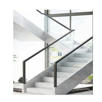 Escalier intérieur moderne en verre trempé droit avec éclairage LED et main courante en bois