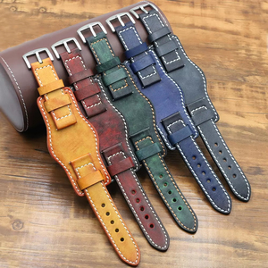 Correa de reloj de cuero genuino hecha a mano OEM personalizada de 22 mm y 24 mm, correa de reloj vintage de cuero teñido a mano para hombre - Product Image 5