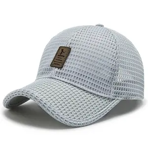 Cappello da sole a rete piena traspirante ad asciugatura rapida regolabile da uomo con etichetta in pelle di vendita calda per attività all'aperto