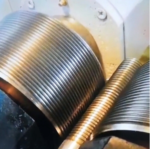 Macchina per il rotolamento di filettatura di Z28-200 bullone a vite che fa macchina idraulica a tre assi macchina di laminazione filettatura a barre solide - Product Image 3