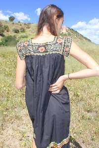 Venta al por mayor personalizado verano bohemio de talla grande de algodón mexicano bordado a mano sin mangas vestido de verano informal - Product Image 3