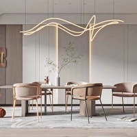 Suspension Linéaire LED Moderne et Personnalisée Noir et Blanc pour Plafond à Lattes Décoration Intérieure Type Industrielle