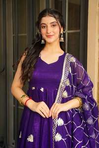 Conjunto de Vestido Anarkali Morado con Dupatta para Mujeres y Niñas, Vestido Largo de Noche para Bodas Indias y Pakistaníes, Traje de Boda Indio - Product Image 2