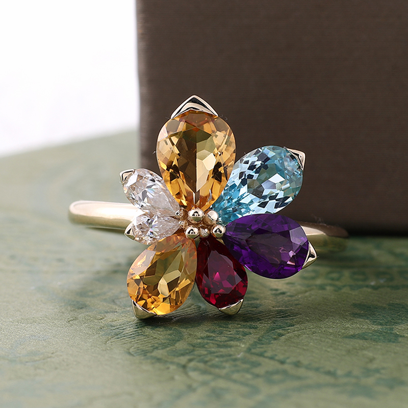 Bague en or massif 18 carats avec pierre de laboratoire