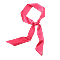 Scrunchie en satin de soie blanc avec long foulard pour accessoire de cheveux féminin