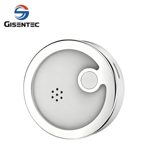 Localizador GPS HT06 con Control por Aplicación, Batería de Moneda, Sistema Dual, Resistente al Agua IP67, Ubicación Global, Magnético, de Plástico - Product Image 1