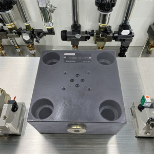 Bloc de commande hydraulique 2 voies série LFA LFA50KWA-6XB/A12P12, état neuf, pour le contrôle de la pression et du débit - Product Image 1