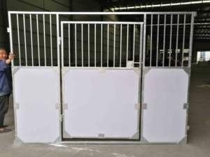 Modern Portable Equestrian European Style Metal Frame <strong>Horse</strong> Stable <strong>Feeder</strong> with Roof - Product Image 3