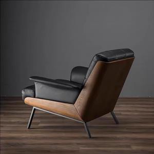 Sillón de Diseño Moderno de Mediados de Siglo con Tapicería de Cuero y Estructura de Madera de Nogal para Hotel, Hogar u Oficina - Product Image 6