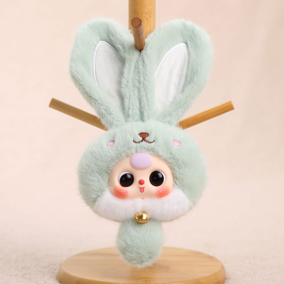 Coniglio di 3 anni-verde-22 cm-71 g