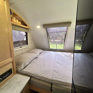 Caravane à vendre, caravane de voyage légère remorquable avec rangement pour lit, petite caravane de <span class=keywords><strong>camping</strong></span> pour les escapades en plein air - Product Image 6