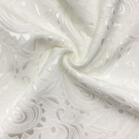 Tissu pour vêtements en satin teint en fil à motifs floraux jacquard 98% polyester 2% élasthanne pour costumes de filles JS-4271C
