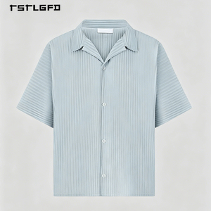 Men Ice Blue Plissé Textured Short Sleeve Shirt Cuban Collar Boxy Fit Vertical Pleated Old Money Luxury Resort Summer Beach <b>Top</b> - Product Image 2
