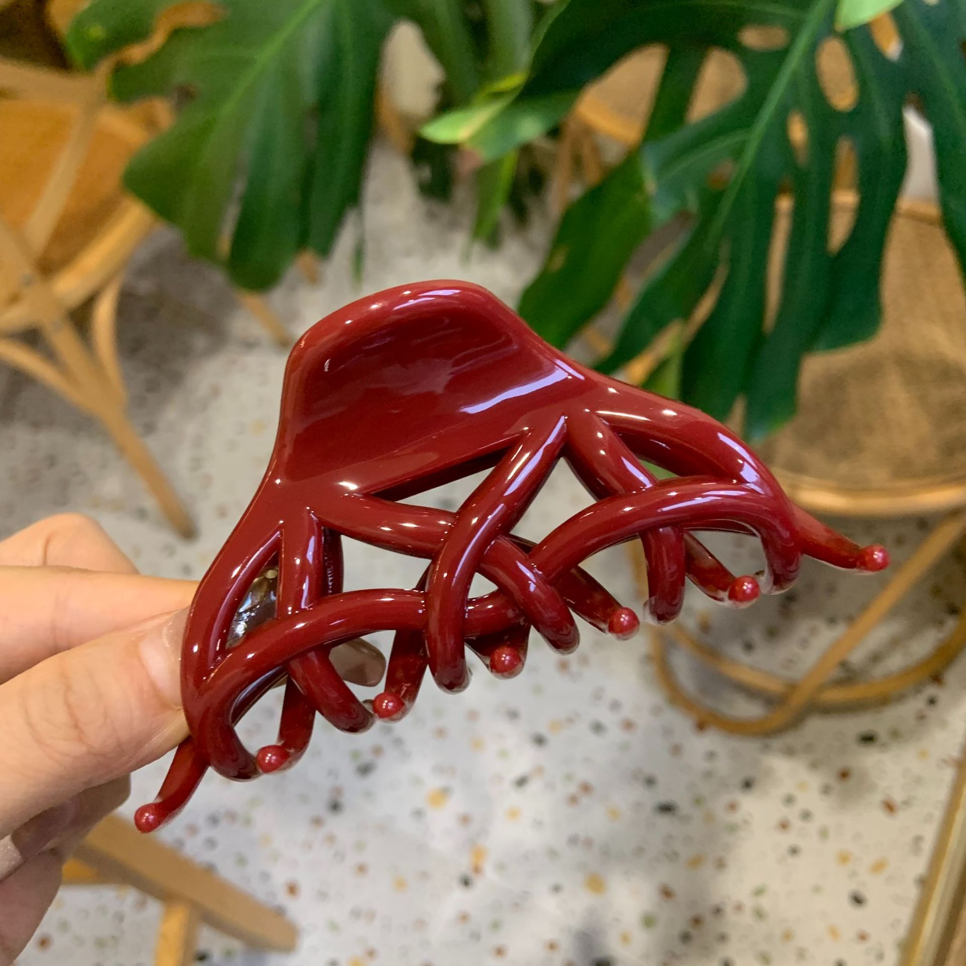 Ankola rouge-boucle papillon