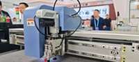 Máquina cortadora de pegatinas digitales de PVC, trazador de corte plano, máquina cortadora de vinilo FRONT 6090
