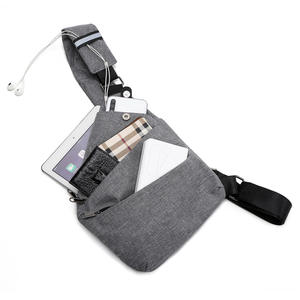 Bolsa de pecho deportiva ligera, ajustada sin carga, bolsa de MP3 para <span class=keywords><strong>escuchar</strong></span> música en cualquier momento - Product Image 1