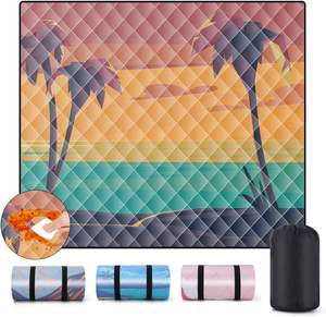 Estera de picnic acolchada ultrasónica Oxford de 3 capas portátil multiusos, estera de camping de tafetán de poliéster para exteriores con correa para el hombro - Product Image 4