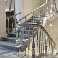 Laiton à haute teneur en métal personnalisé moderne-rampe d'escalier rampe d'escalier intérieur balustres rampes rampe d'escalier
