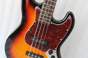 Vente en gros guitare électrique <span class=keywords><strong>basse</strong></span> <span class=keywords><strong>5</strong></span> <span class=keywords><strong>cordes</strong></span> OEM guitare électrique de surface brillante en tilleul sans tête OEM - Product Image 5