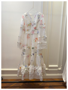 Robe <span class=keywords><strong>longue</strong></span> évasée taille haute à col en V, manches bouffantes, imprimé patchwork, volants floraux et blocs de couleur, style vacances à la française, collection Printemps Doux - Product Image 6