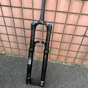 27.5/29 <span class=keywords><strong>pouces</strong></span> vtt vélo <span class=keywords><strong>fourche</strong></span> 38mm Tube VTT Suspension Air <span class=keywords><strong>fourche</strong></span> <span class=keywords><strong>100</strong></span>/180MM voyage vélo <span class=keywords><strong>fourche</strong></span> avant - Product Image 4