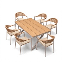 Ensemble de salle à manger d'extérieur en aluminium complet avec chaises Loran et grande table en bois plastique - Performance durable, résistante au soleil et à la rouille