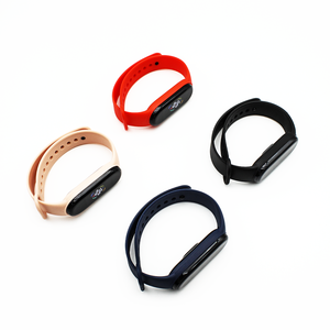 Nouveau bracelet intelligent original 3-en-1 pour le sport avec podomètre de fréquence cardiaque réponse d'appel télécommande thermomètre paiement - Product Image 2