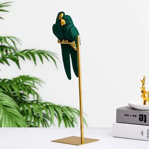 Nordic Creative Lovers Parrot Indoor Decorations Small Bird Animal Sculpture Resin Crafts Parrot Statue With Metal Stand