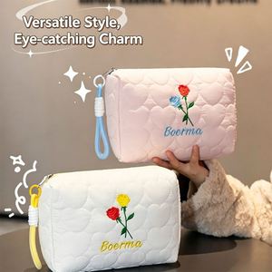 Sac de maquillage en toile écologique matelassé avec broderie de roses, fermeture éclair, 20L, poignée souple, résistant à l'eau, sac de voyage - Product Image 2