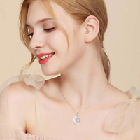 Bijoux délicats Femme Collier pendentif lune et soleil rond en argent sterling 925 avec pierre de lune